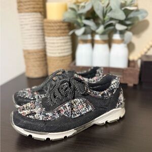 Black Tweed Casual Sneakers Bamboo Size 7.5